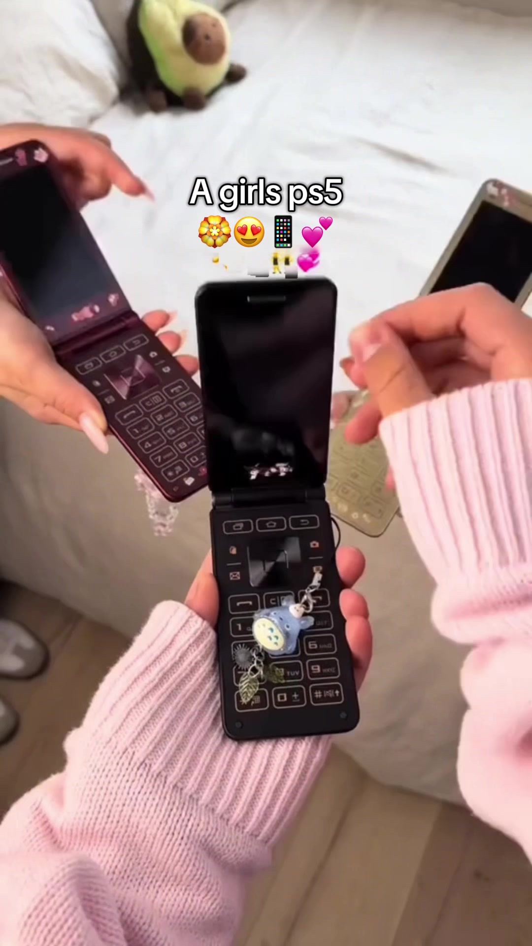 @NEON FLIP PHONES 📱