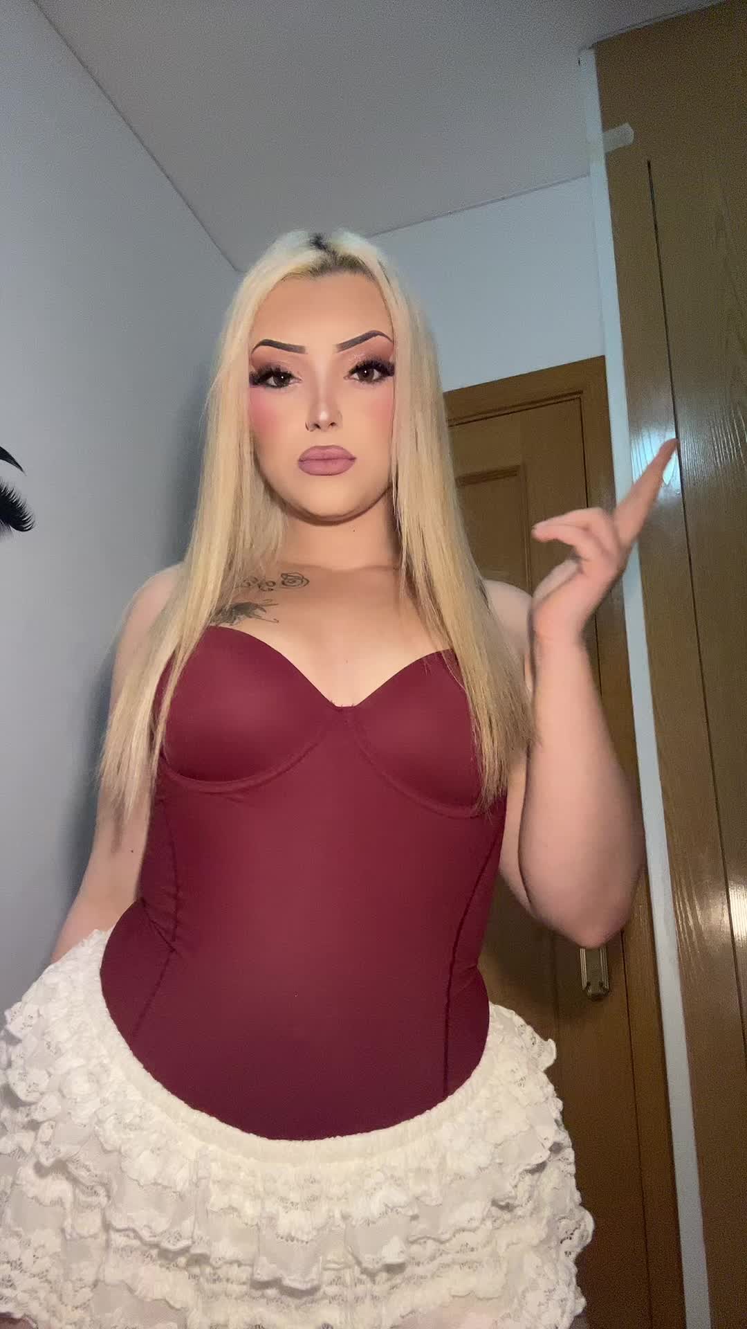 @𝓐𝓲𝓷𝓱𝓸𝓪🎀