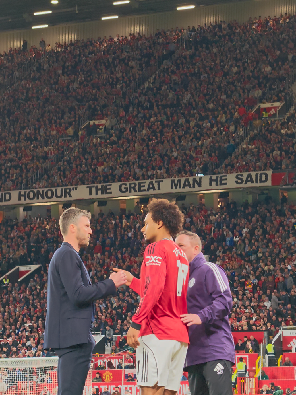 @Manchester United Dugout