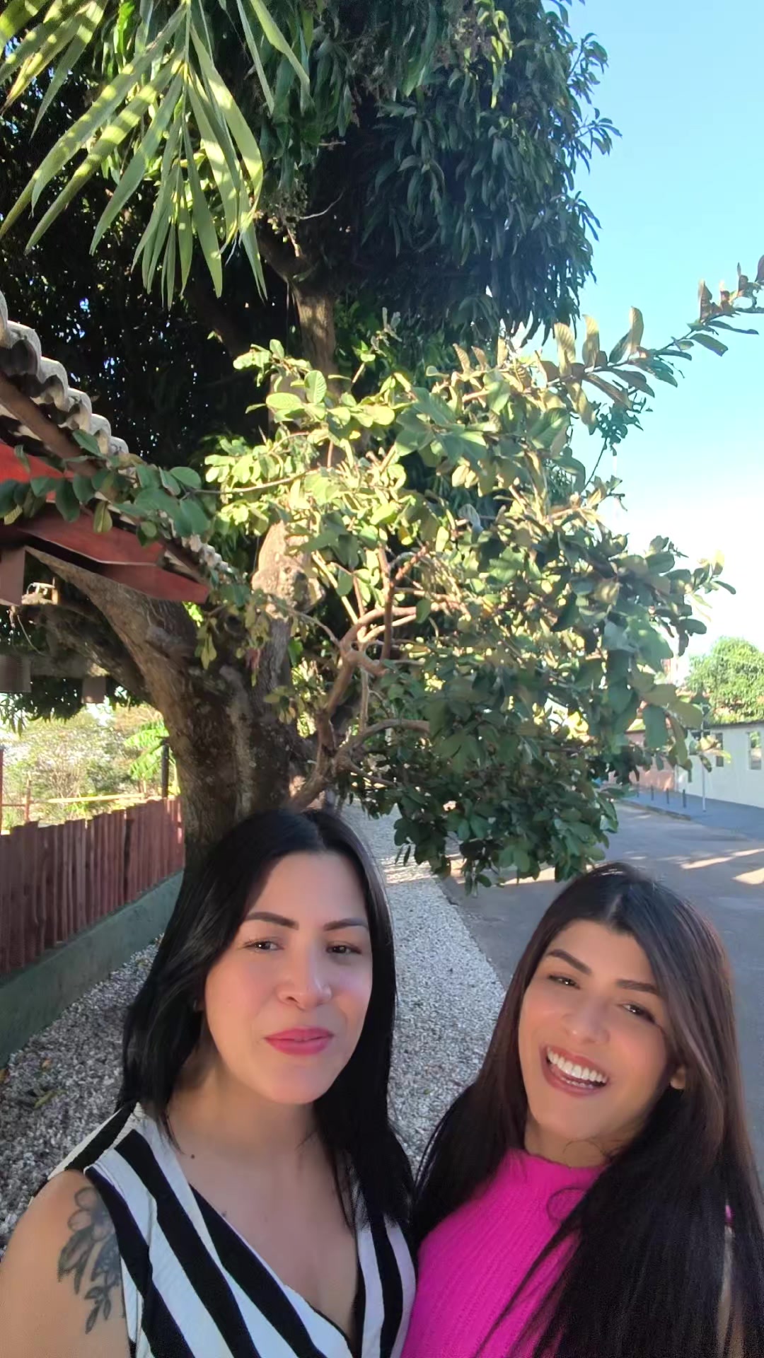 @Vania Santana