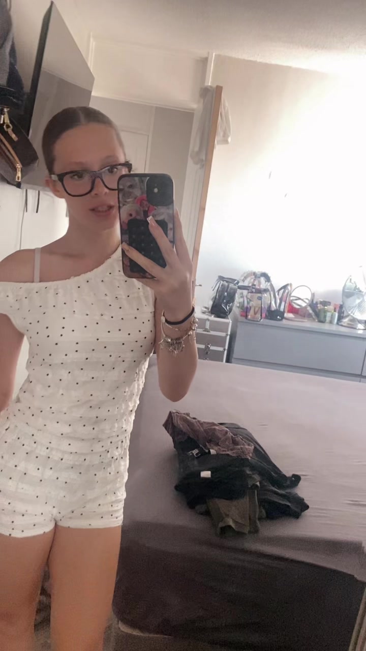@freyaxoxo
