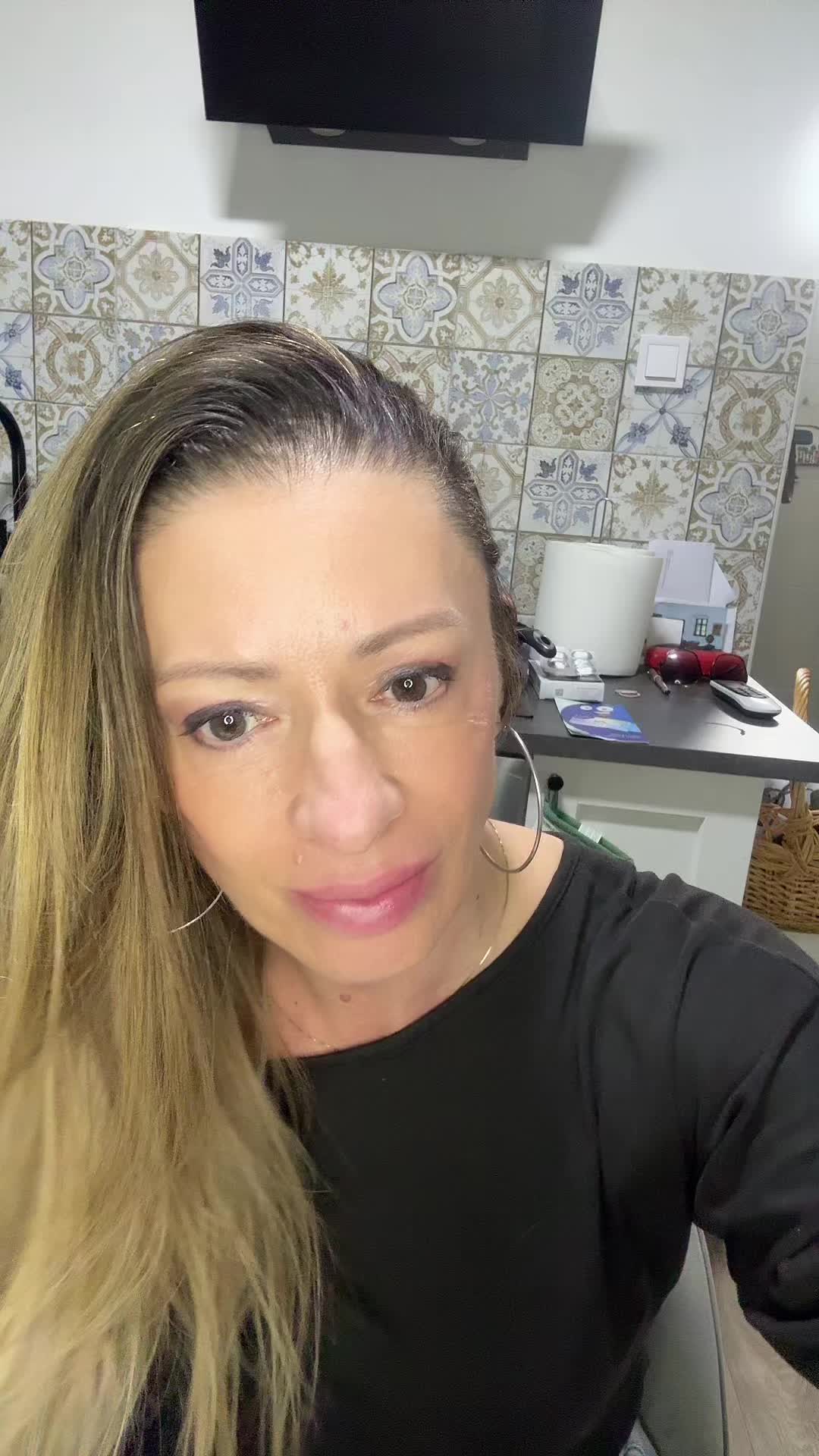 @EmeseAlakszaiYogaTorna