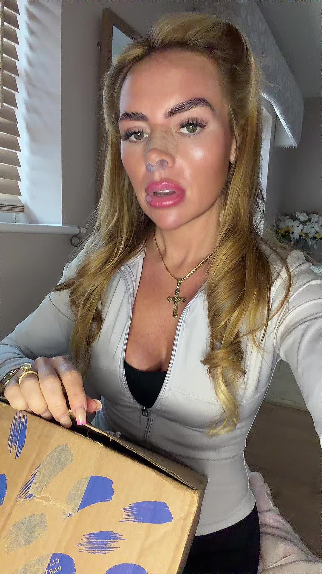 @TherealCuzinsuzy