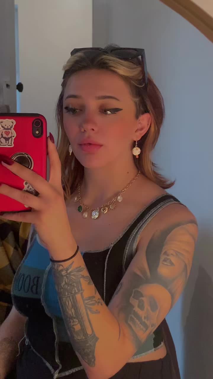 @Dee