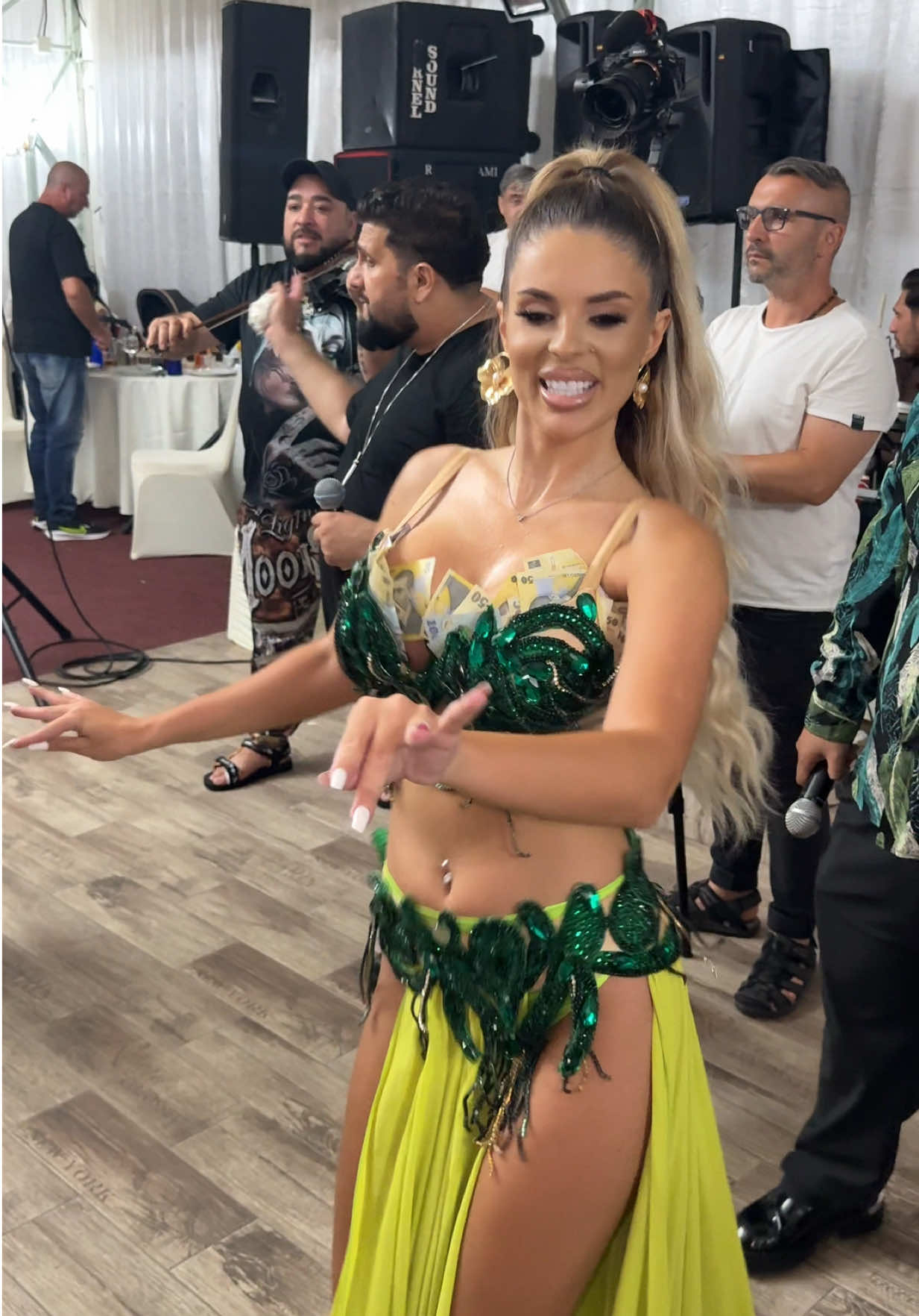 @Bianca Gabriela | Bellydance