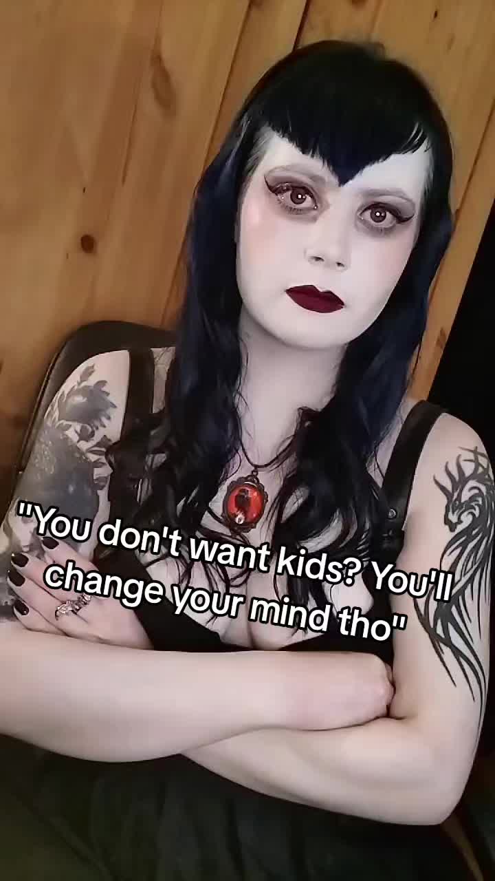 @Caroline 💙🖤