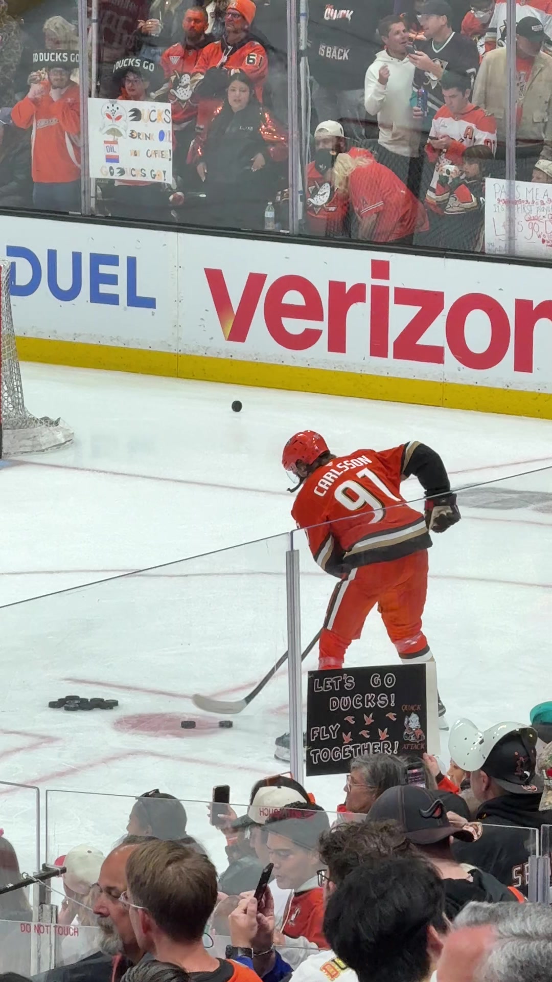 @HockeyNews