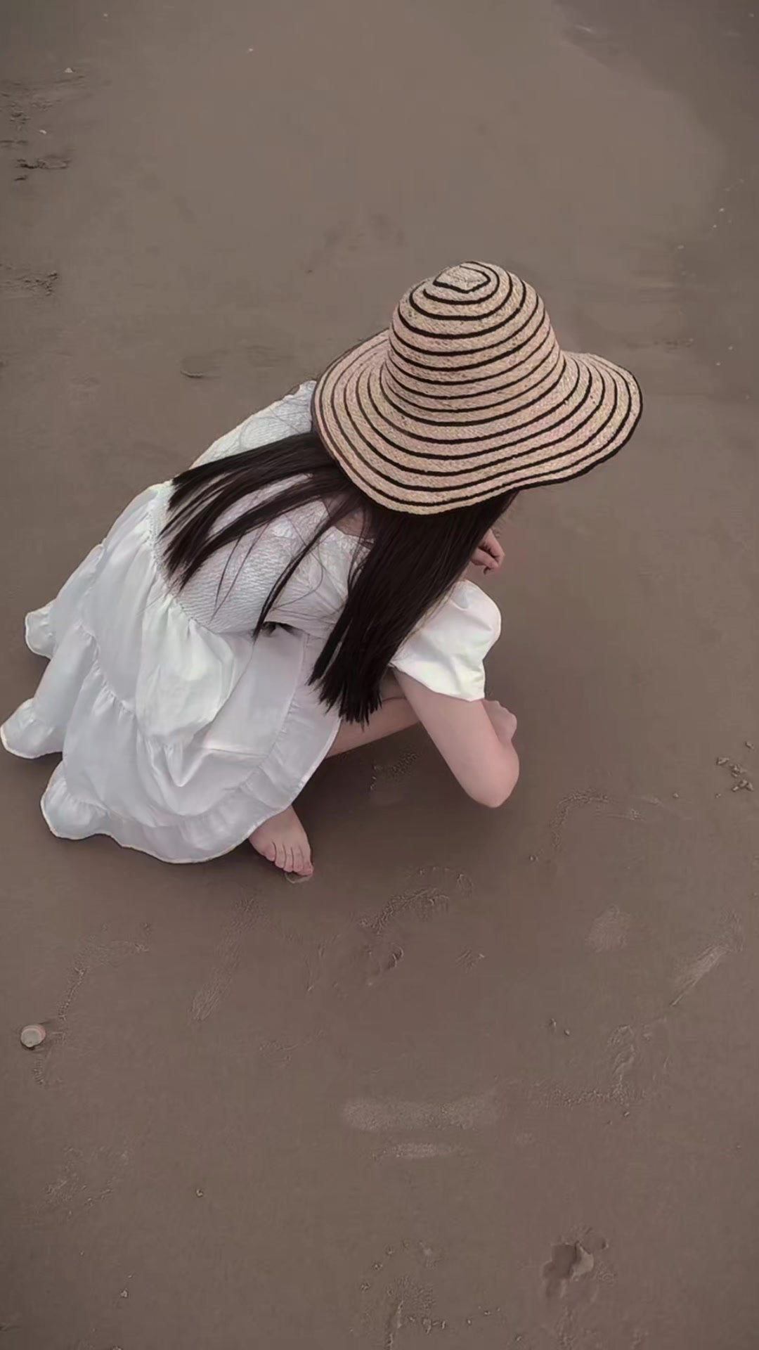 @(^^)