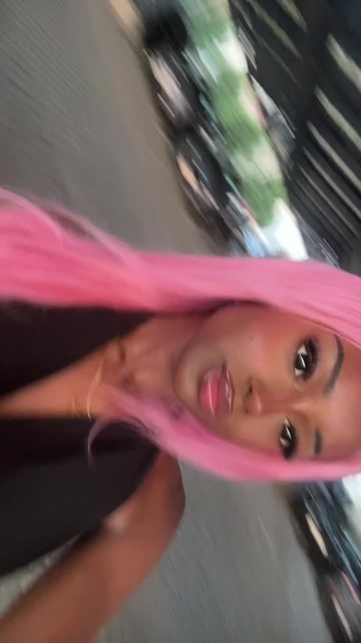 @Lipglossglitterbarbie