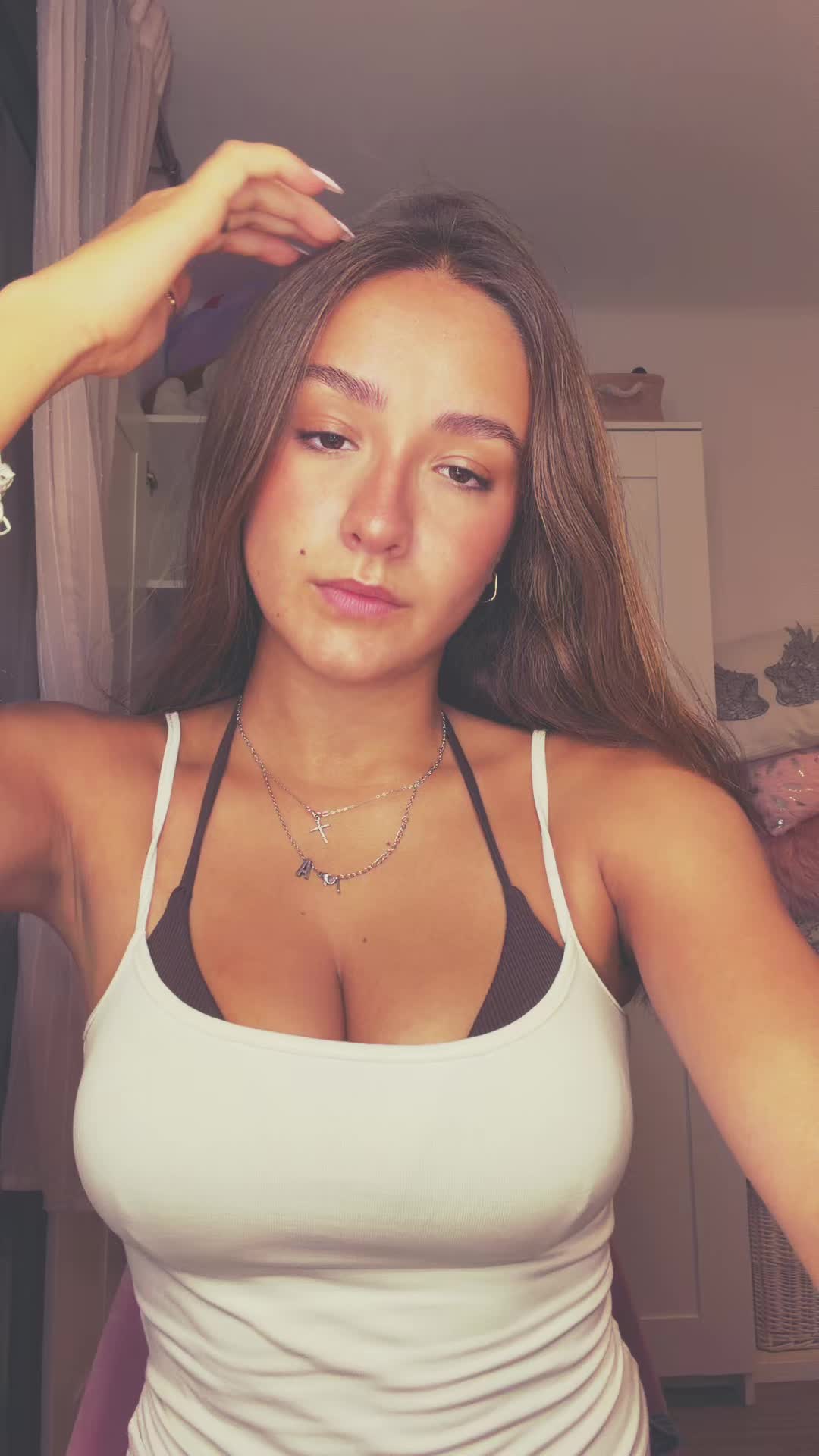 @laretaa
