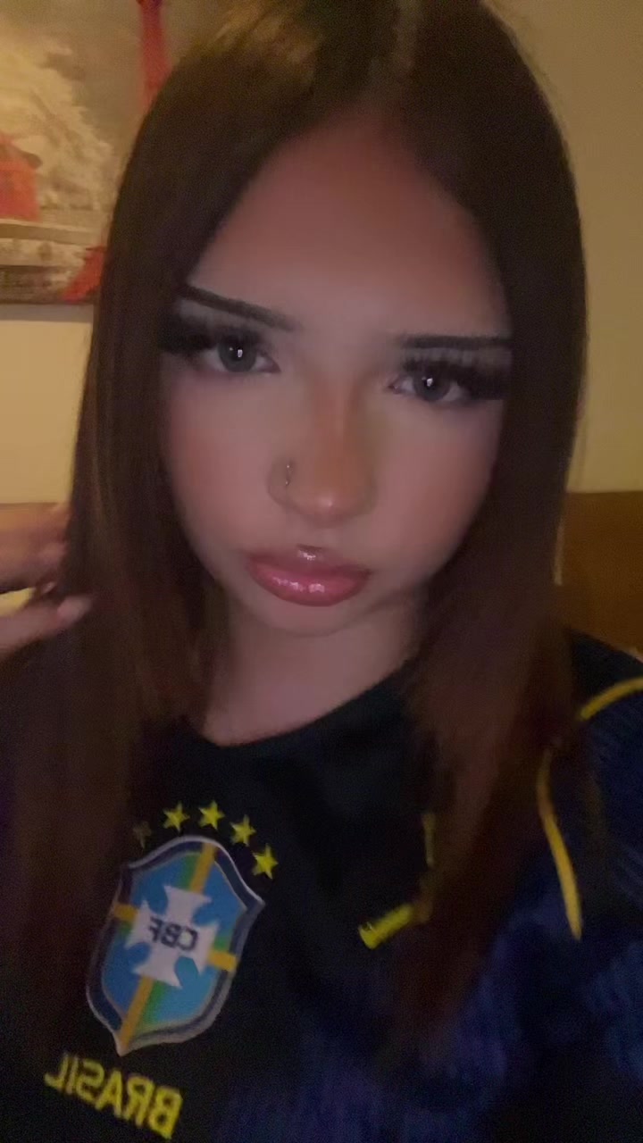 @𝒱 ᥫ᭡