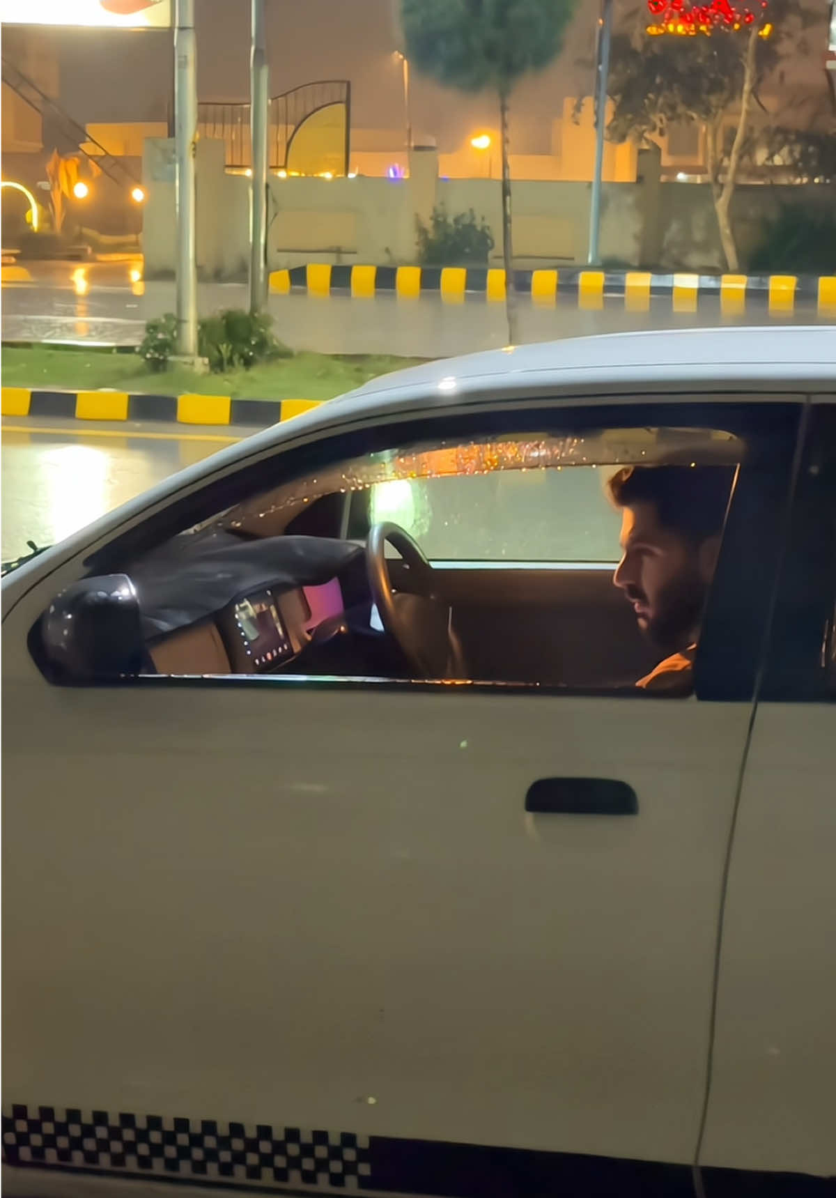 @️Haseeb Khan 💫