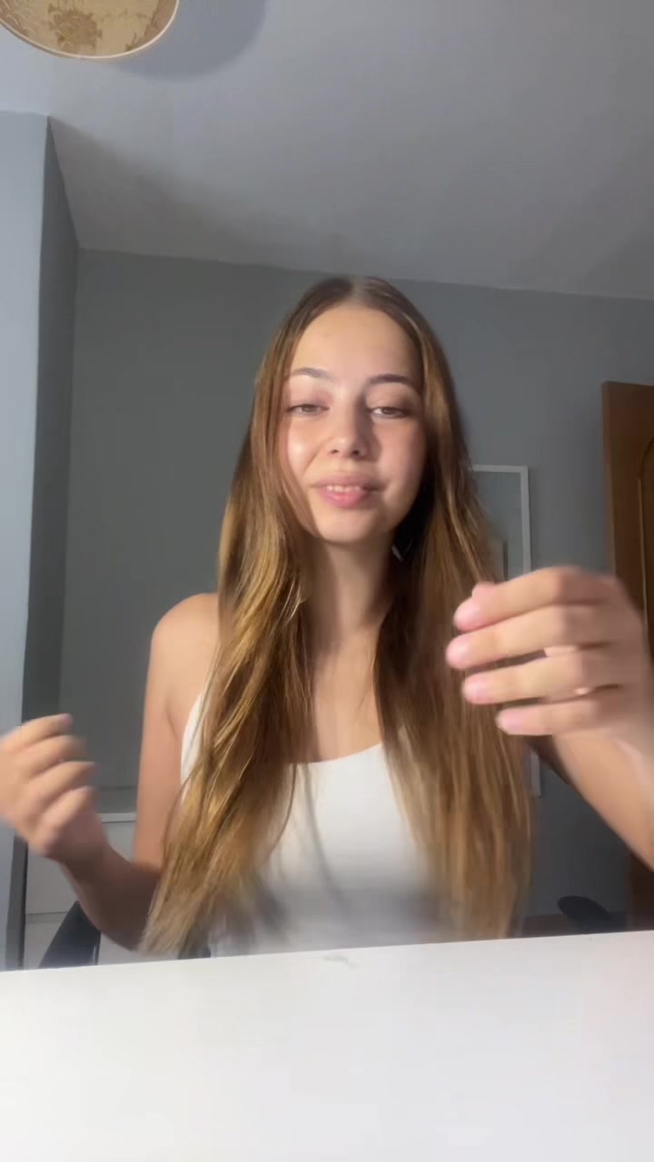 @🦋