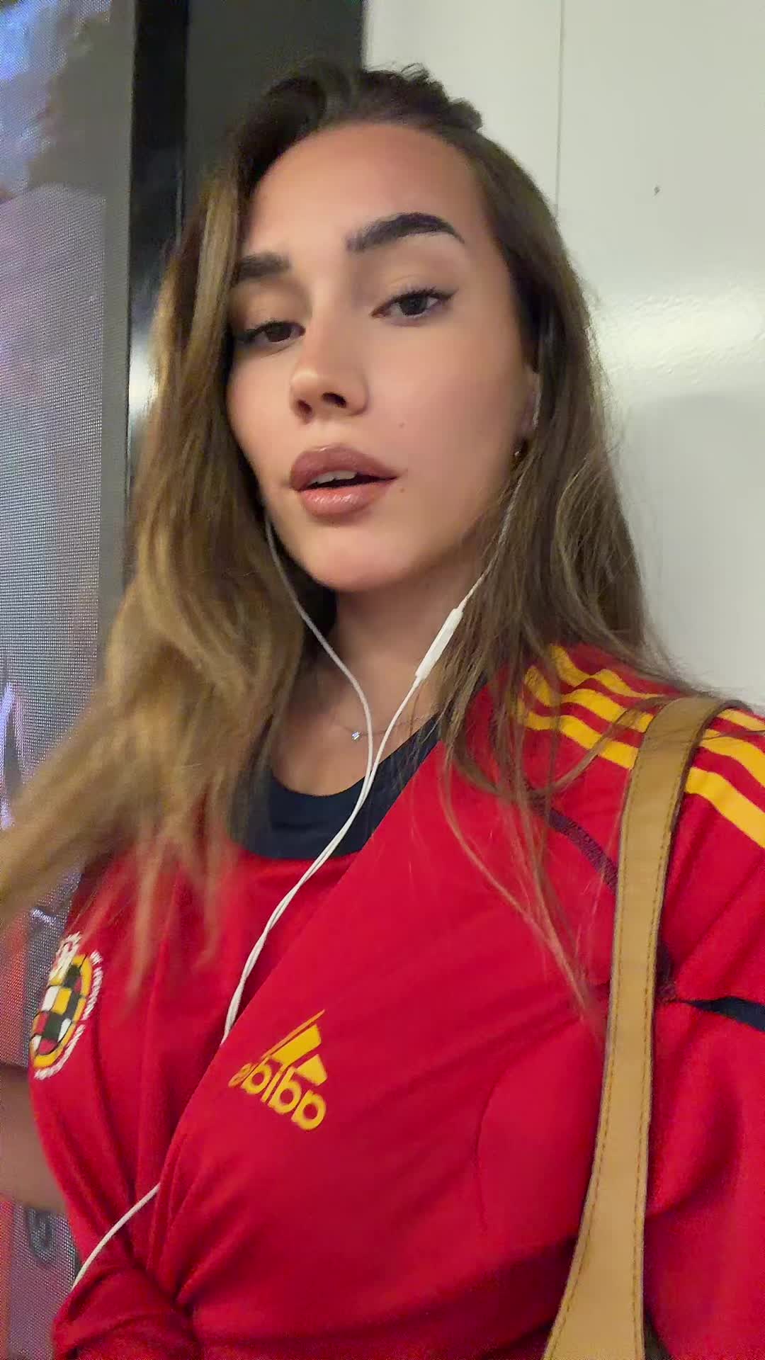 @lolabraavoo