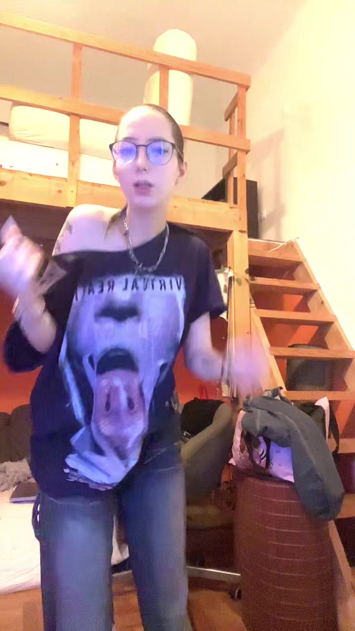 @annaskrrt.spam🕷️