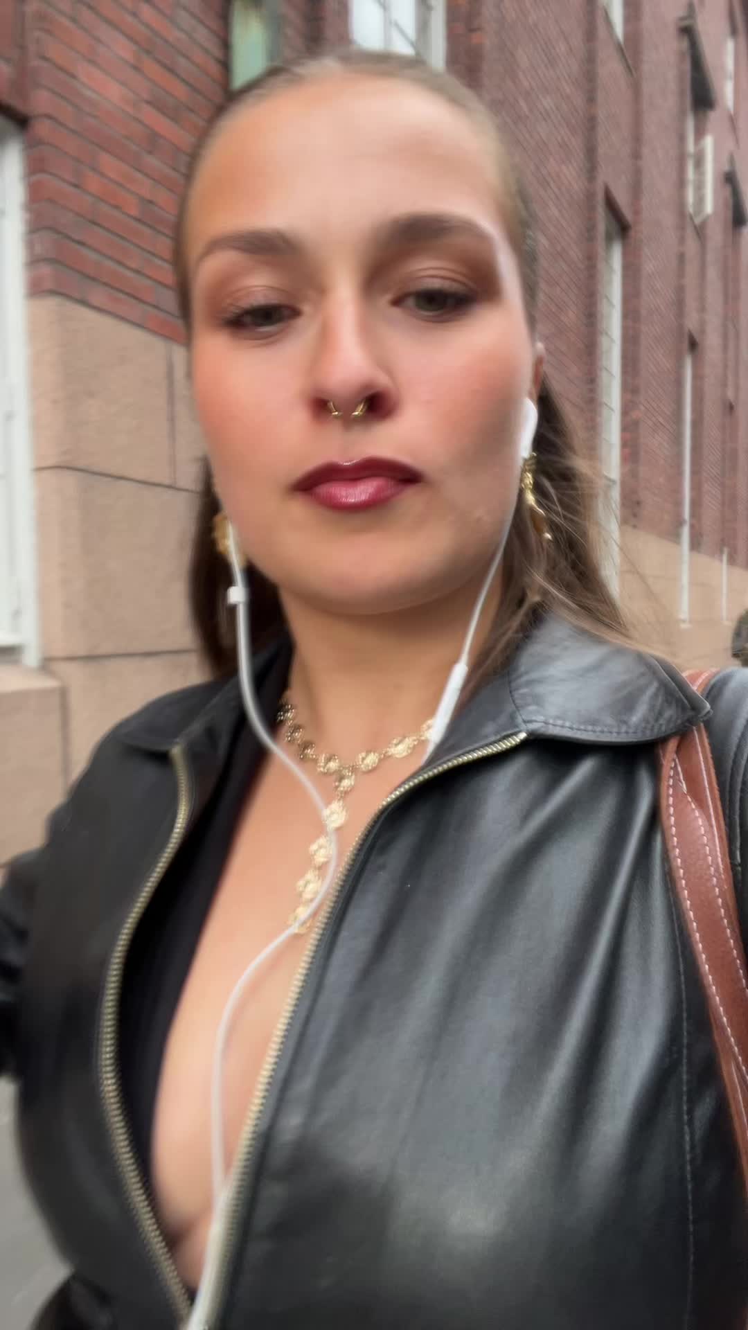 @Sagajuuliaa