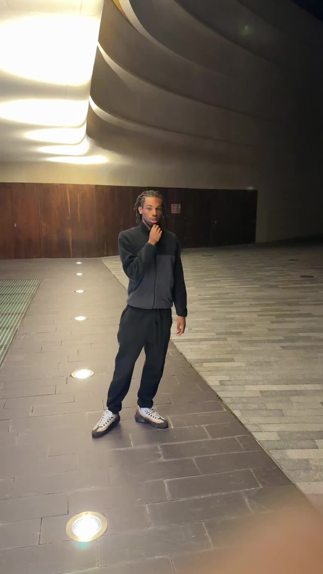 @UGO419