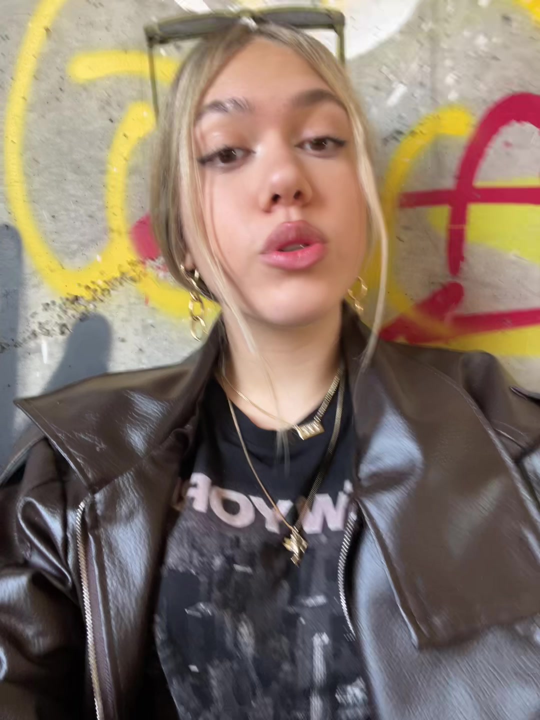 @✌️💋