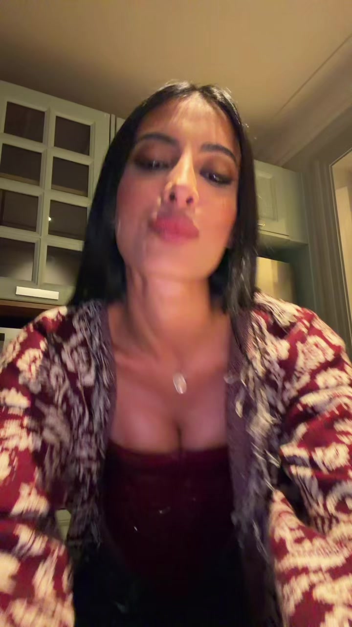 @THE REAL CHAMPAGNE MAMI