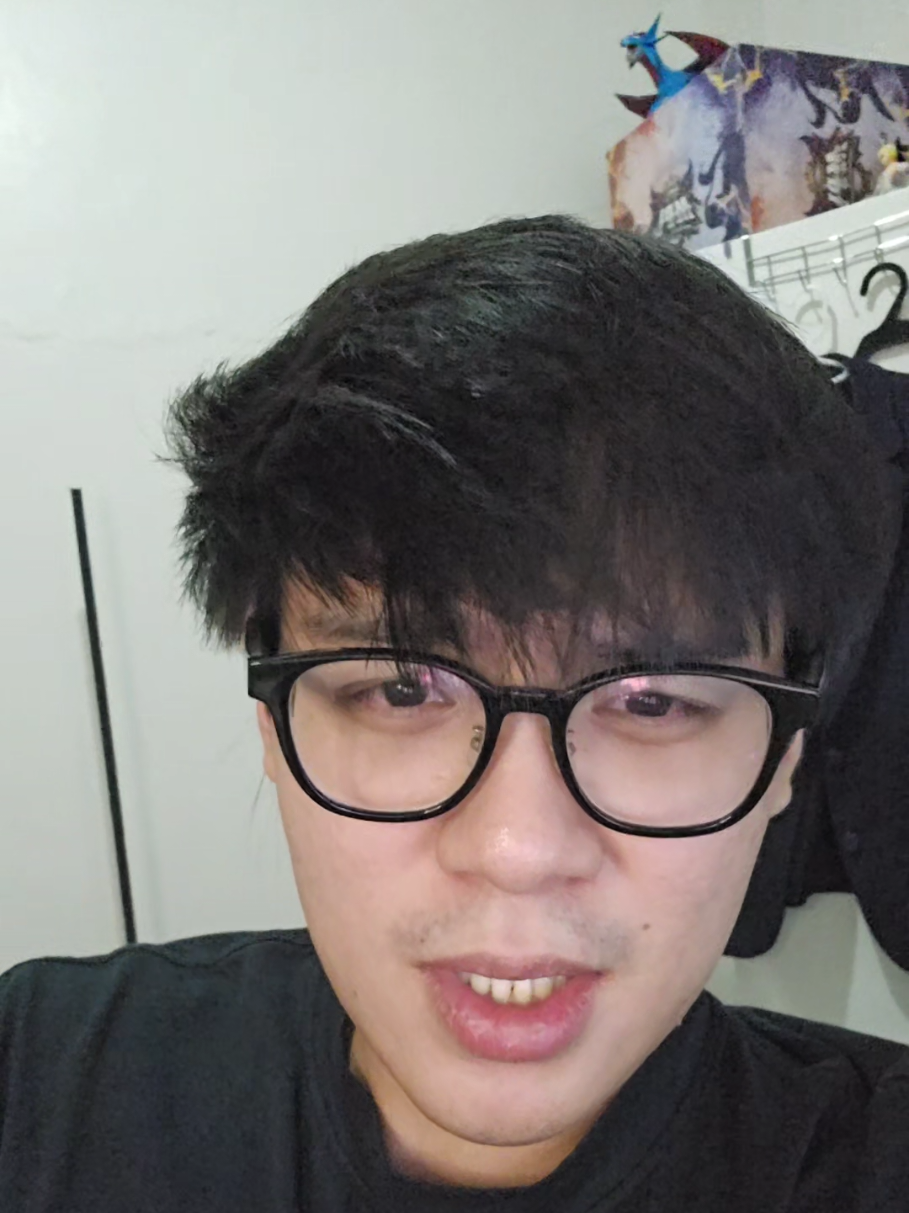 @Uomi