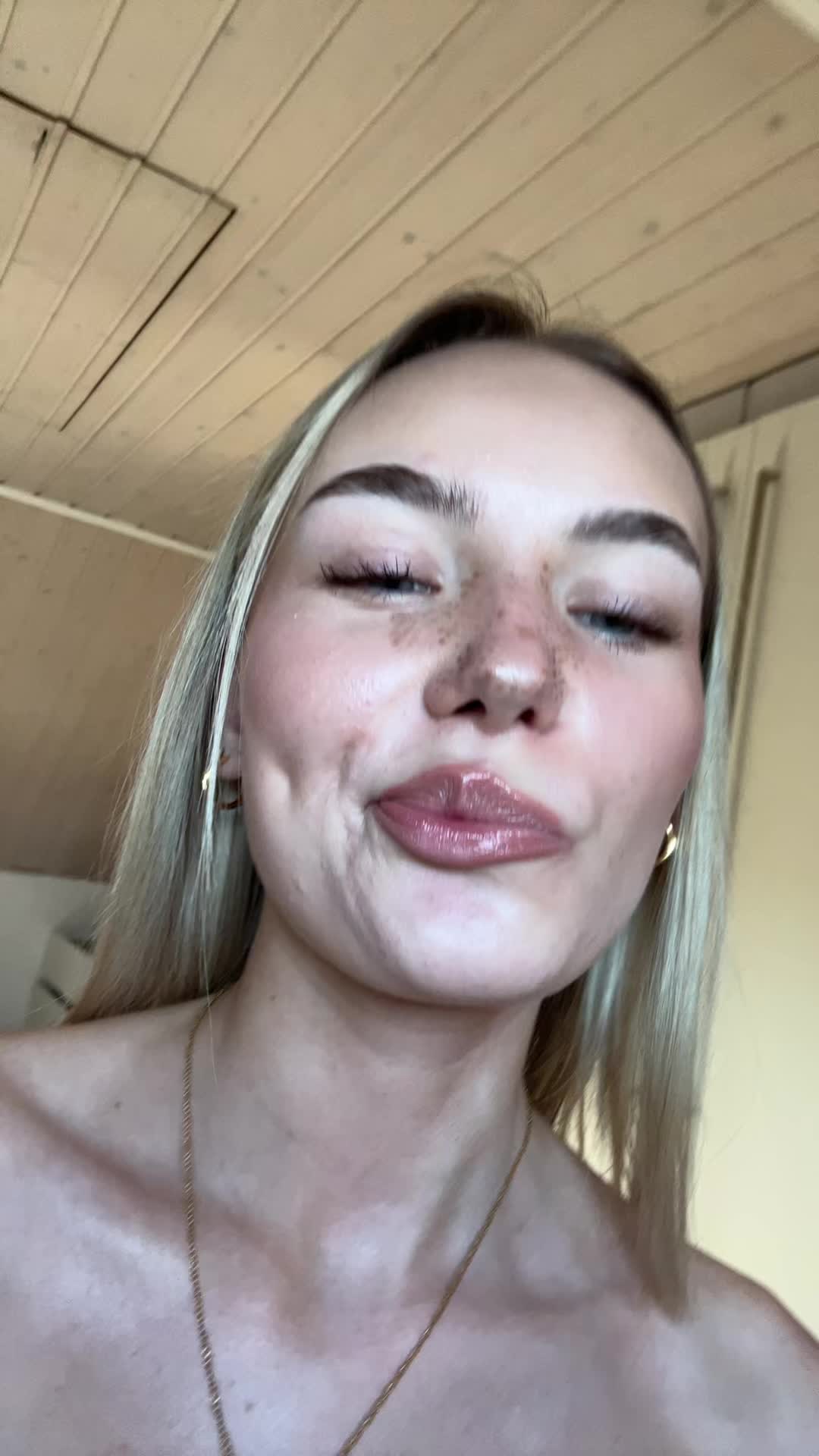 @ᴀɴɴᴀʟᴇɴᴀ