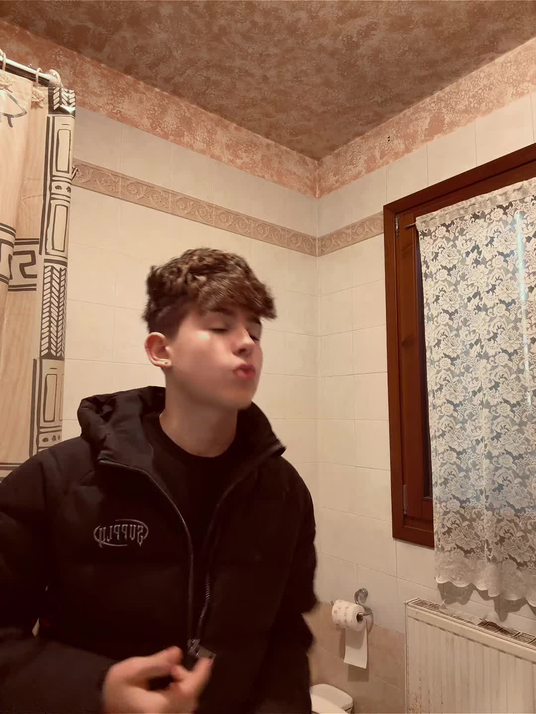 @Vuk_120