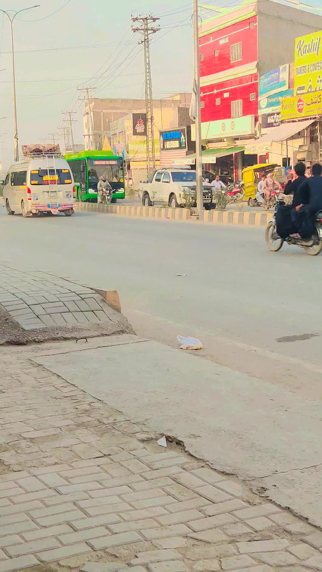 @Punjab Green Bus