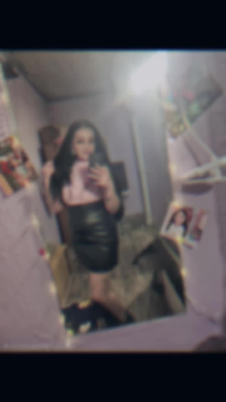 @Mónika