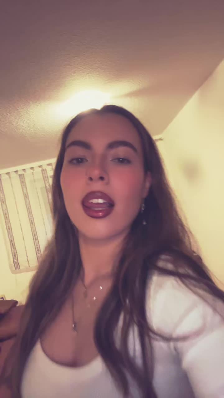 @nicole
