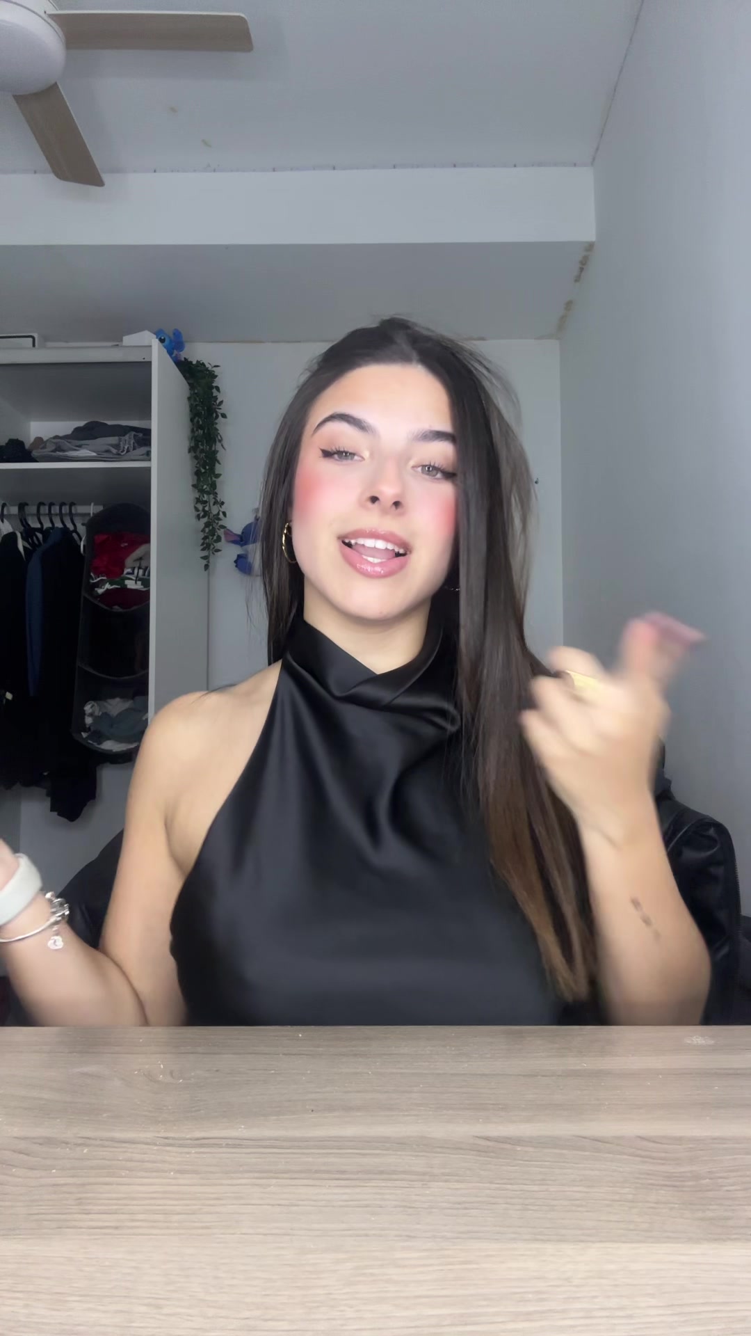 @𝐴𝑟𝑖𝑎𝑑𝑛𝑎 𝐶ℎ𝑖𝑎 🌺