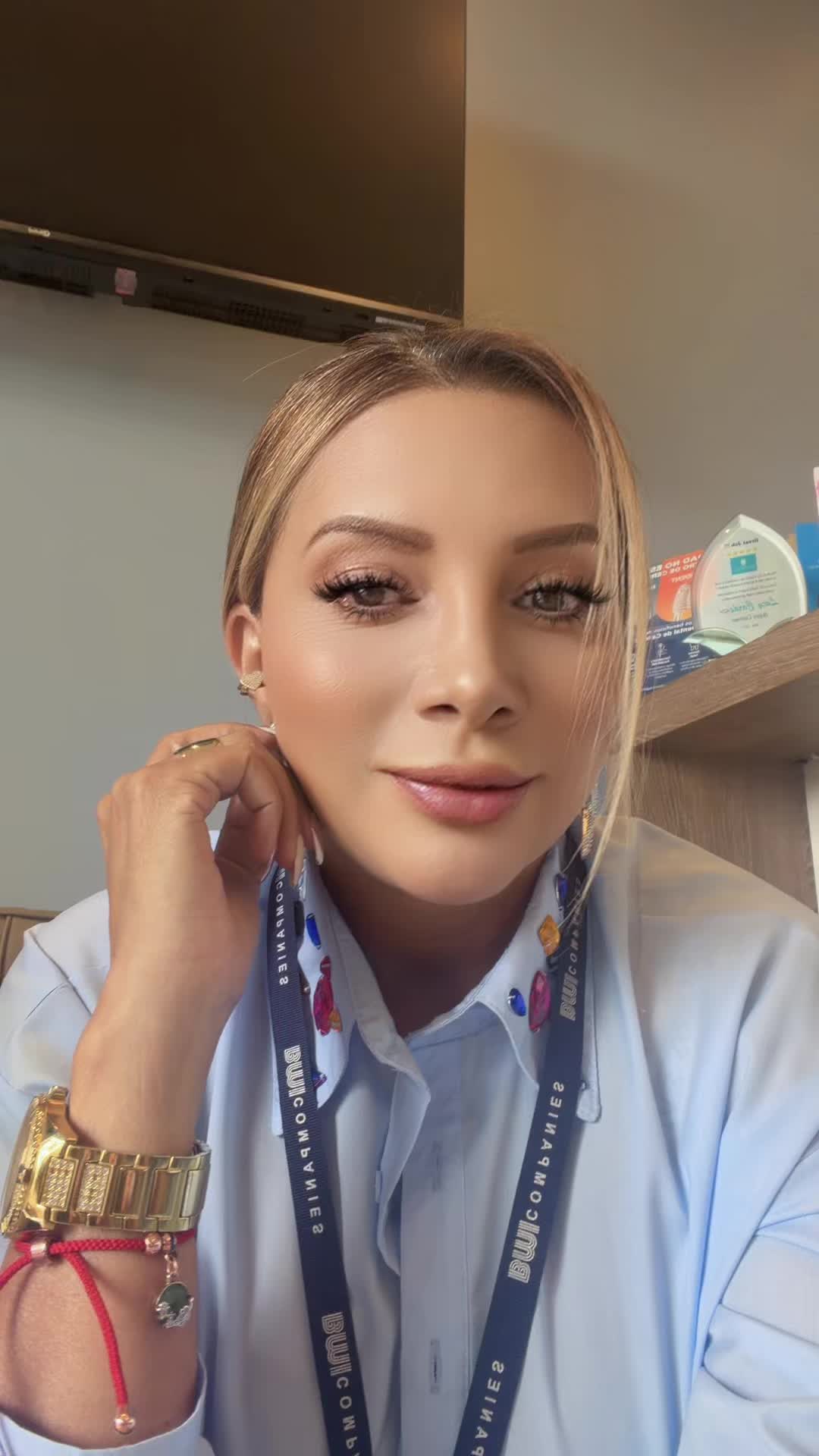 @Anna Karyna