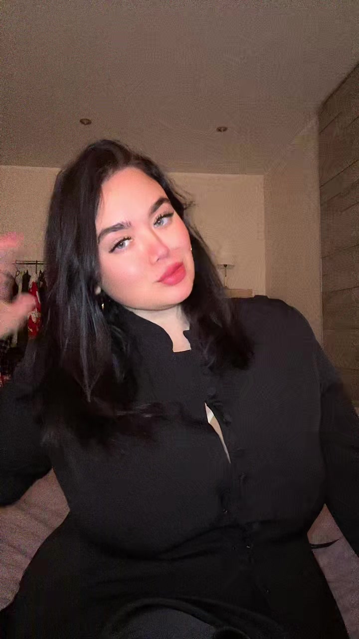 @Lady_In_Dreams🖤