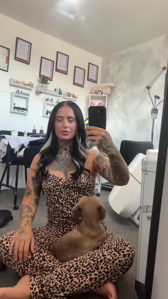 @girlwiththetattooos