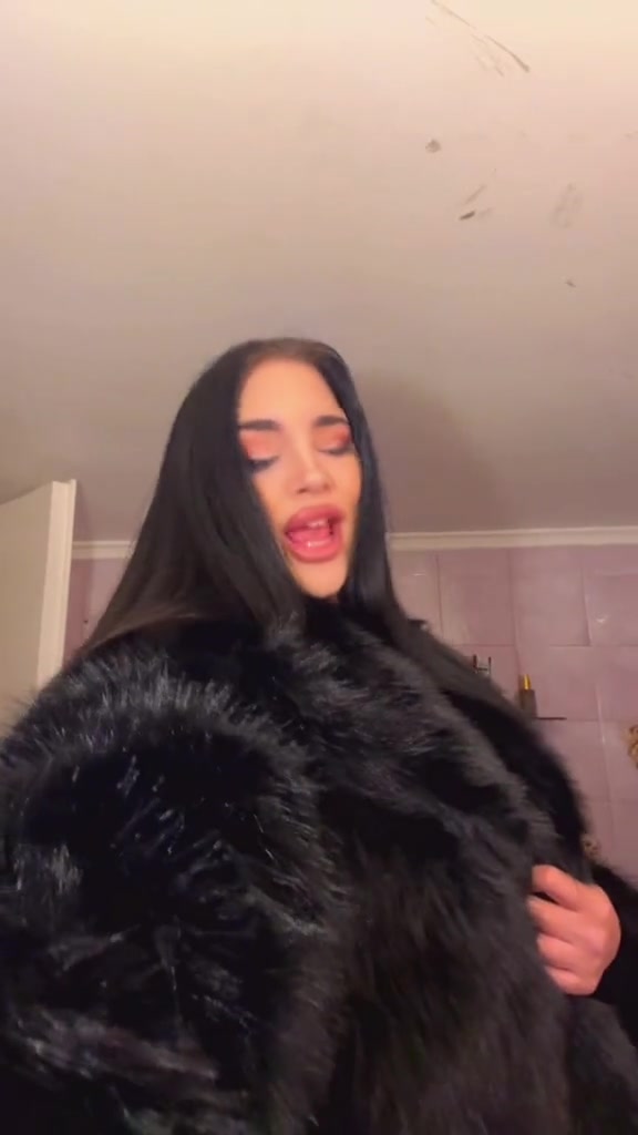 @Arina 🤍