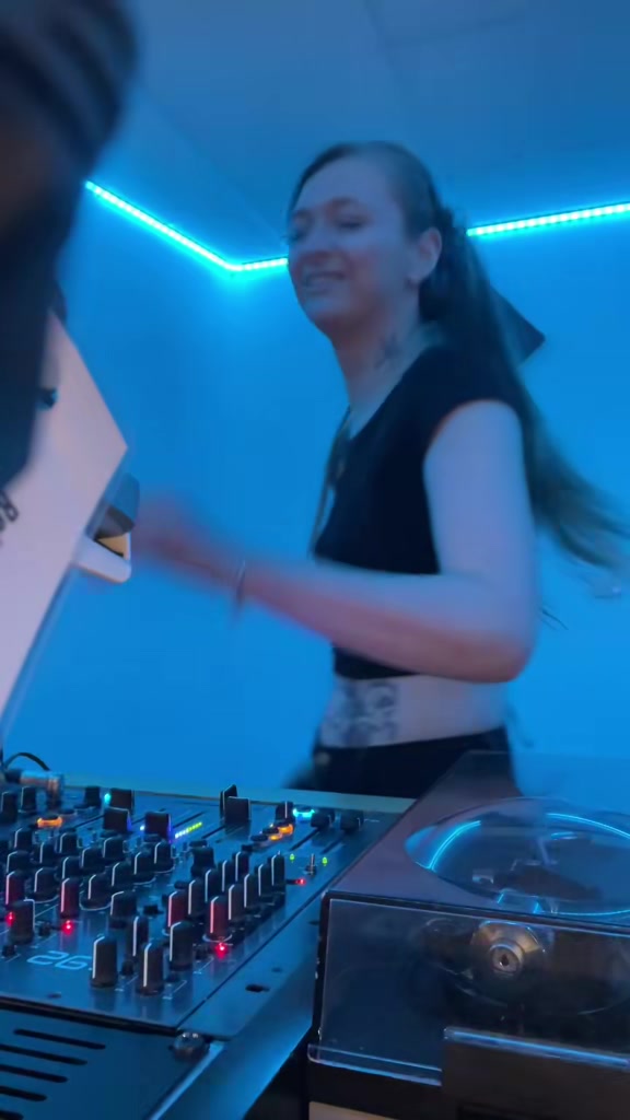 @lillysphire