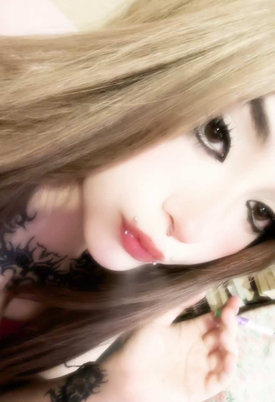 @pinkmoon