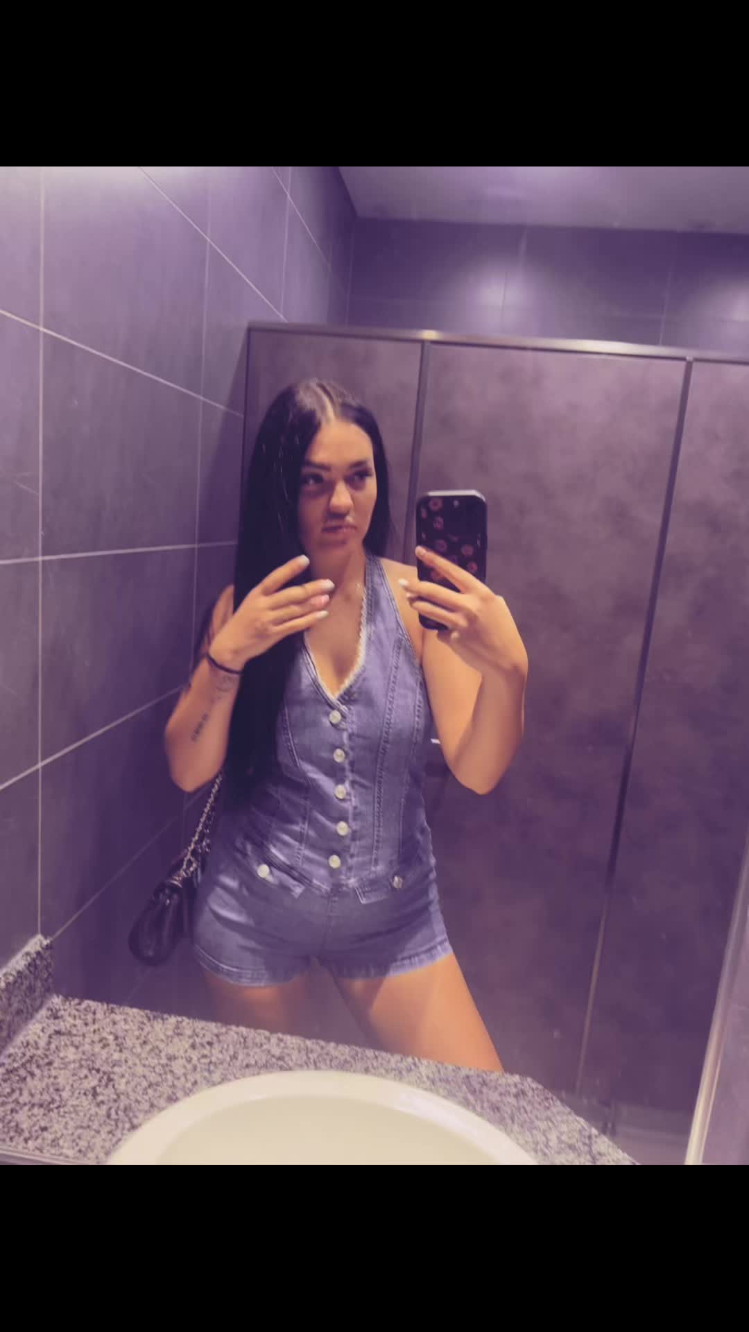 @florii_cg