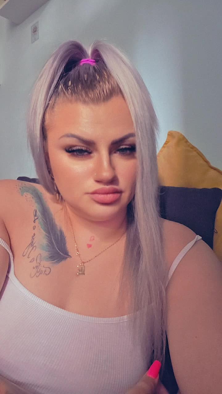 @✨️♛ ༺❀𝒟𝑒𝒩𝒾 𝐼𝓈𝓈𝒶❀༻♛✨️