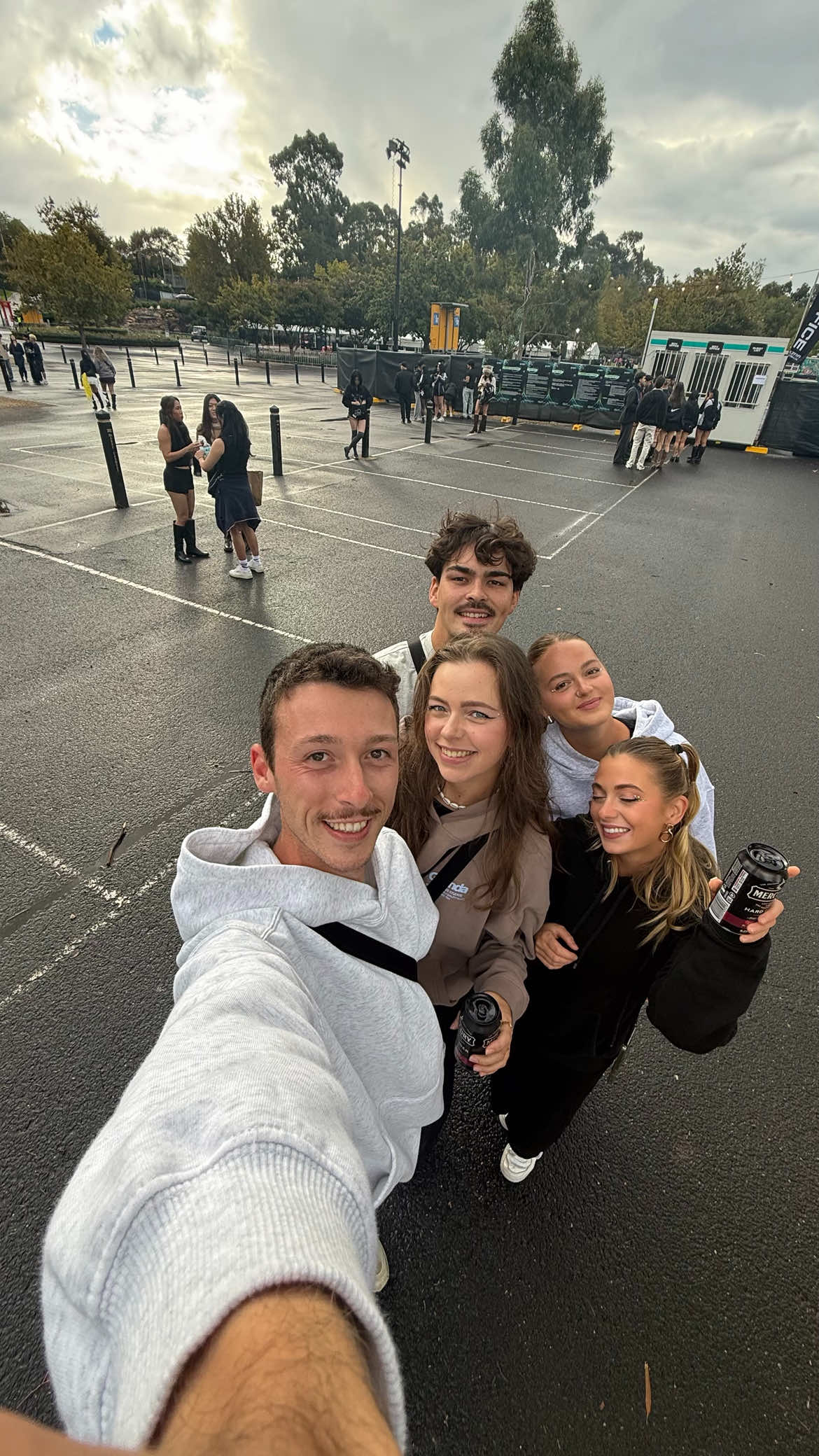 @𝐌é𝐥𝐢 🇦🇺 🌞🌺🌴🐚