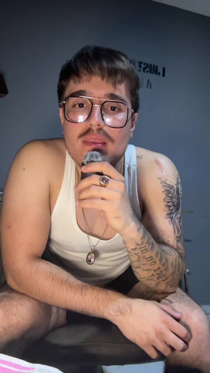 @Esquer