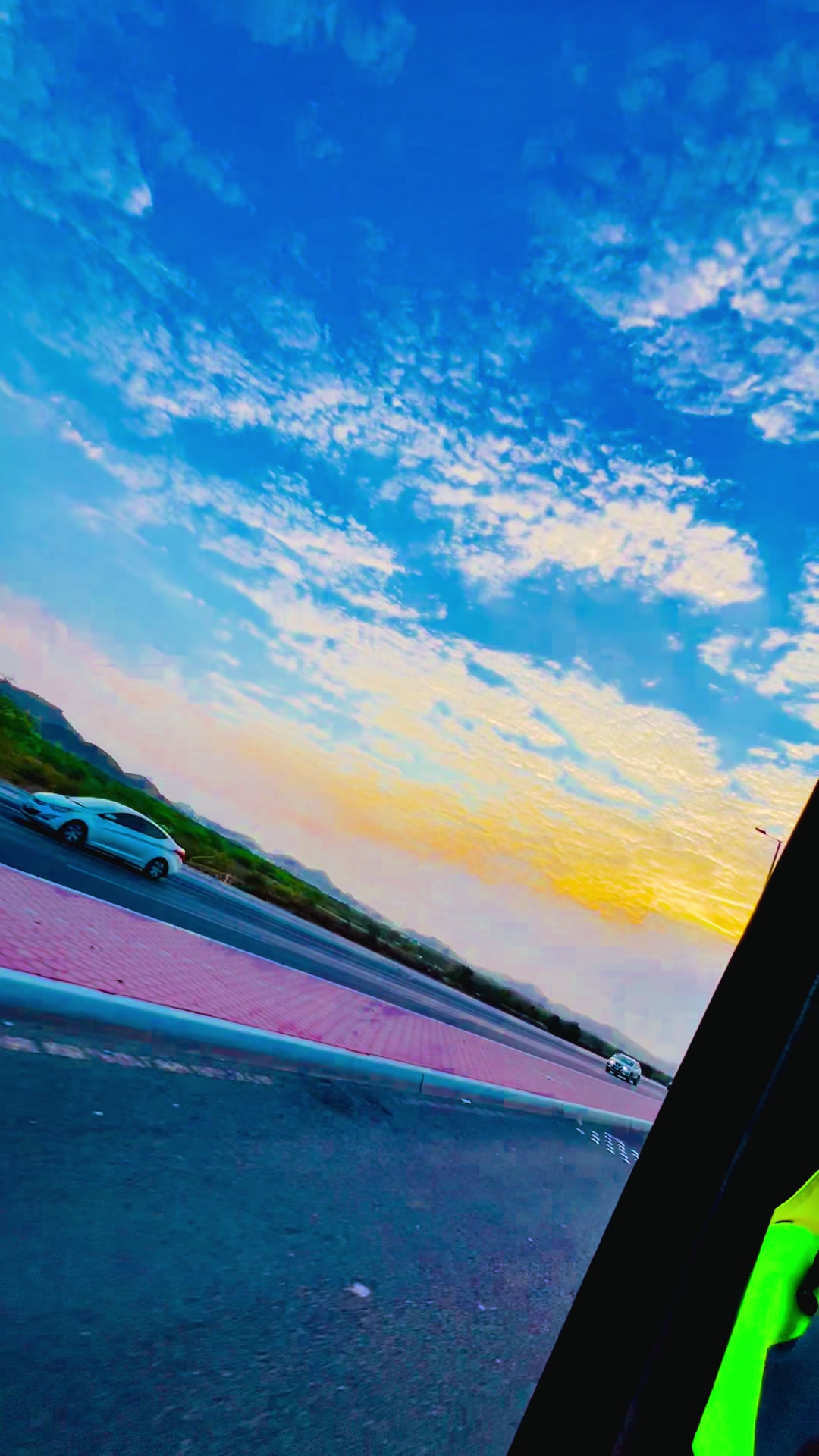 @𝓐𝓴𝓫𝓪𝓻 𝓐𝓵𝓲 𝓐𝓫𝓻𝓸