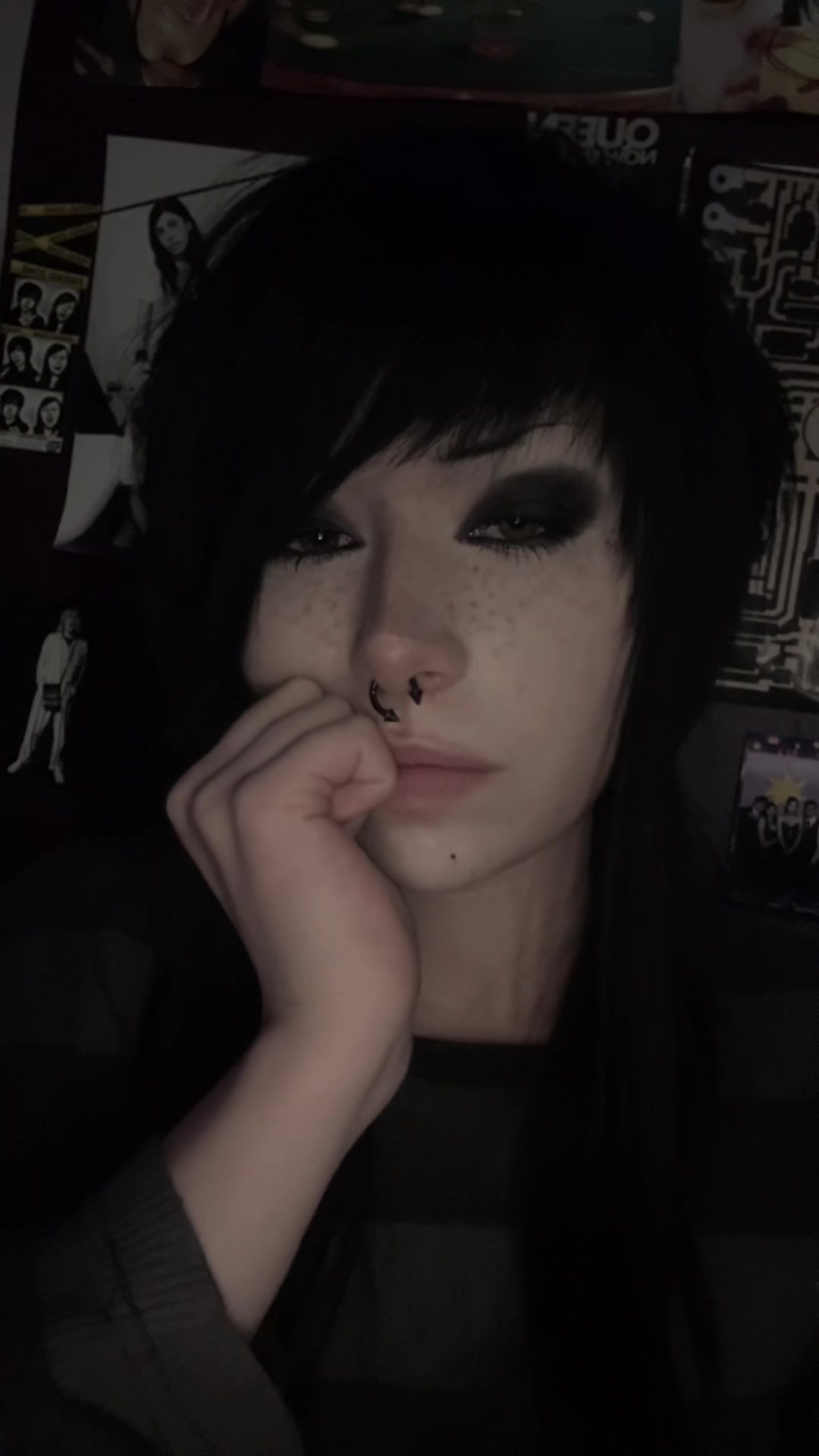 @✞Al0n3W1thM3L0dy✞