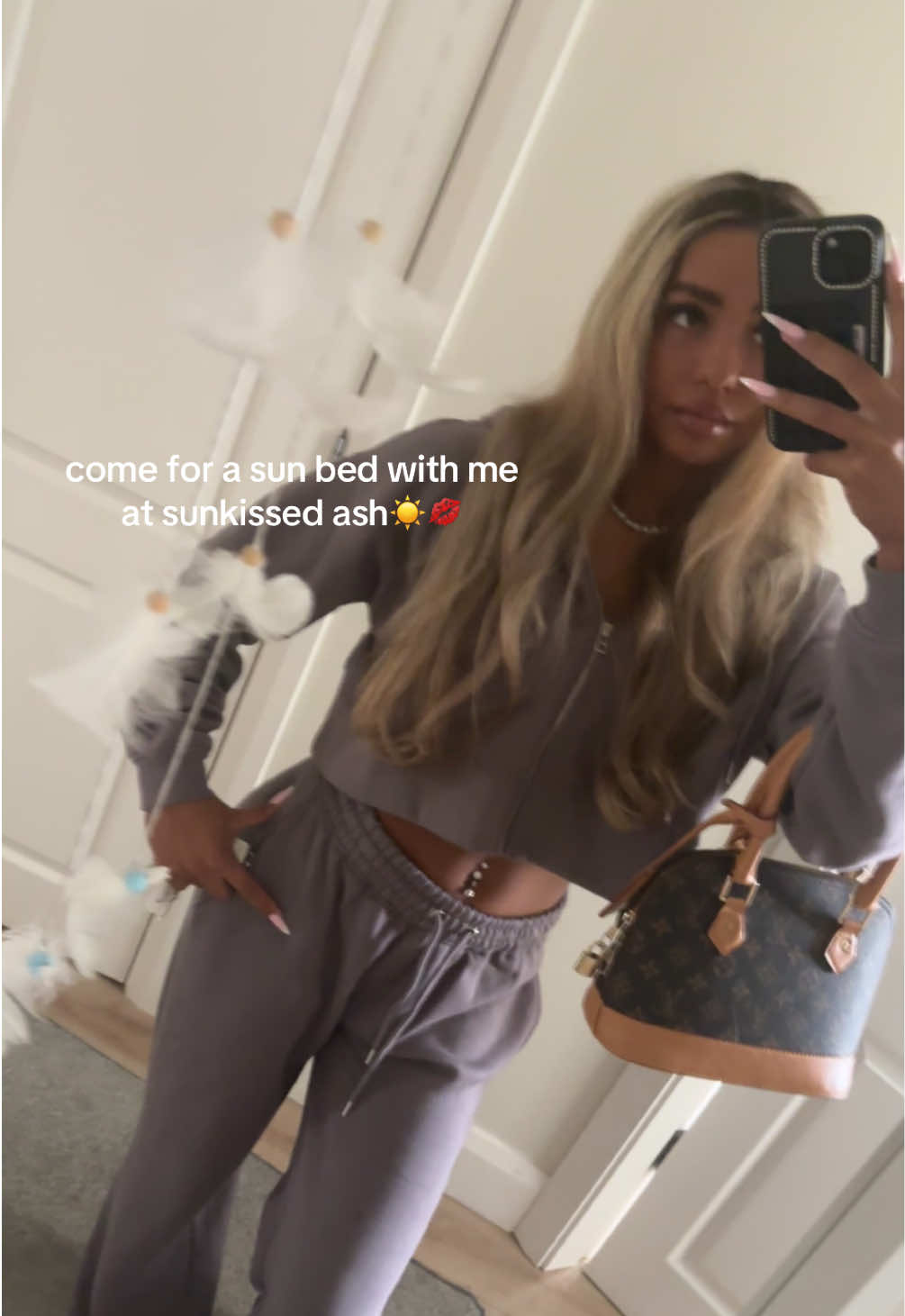 @𝑬.𝑳