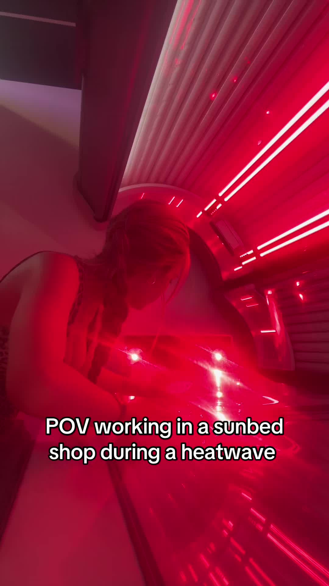 @Luna Tanning