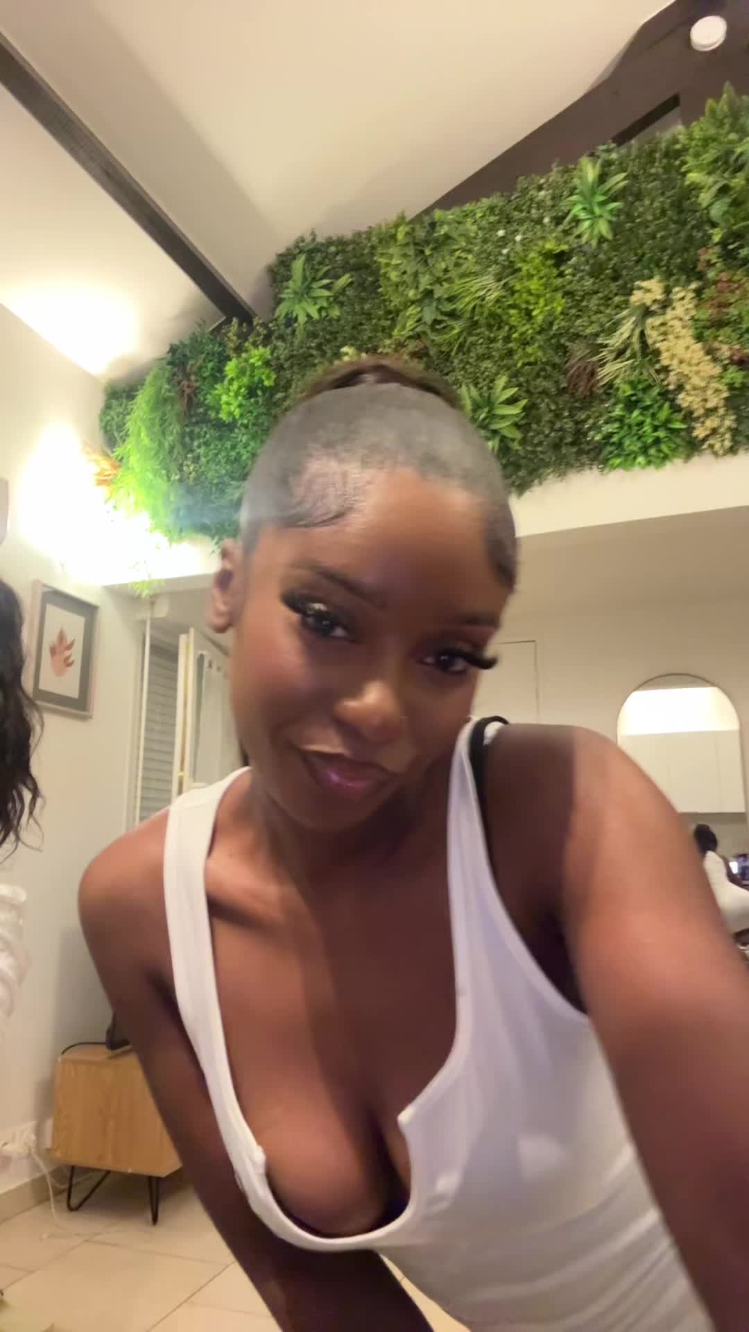 @Laurenkey