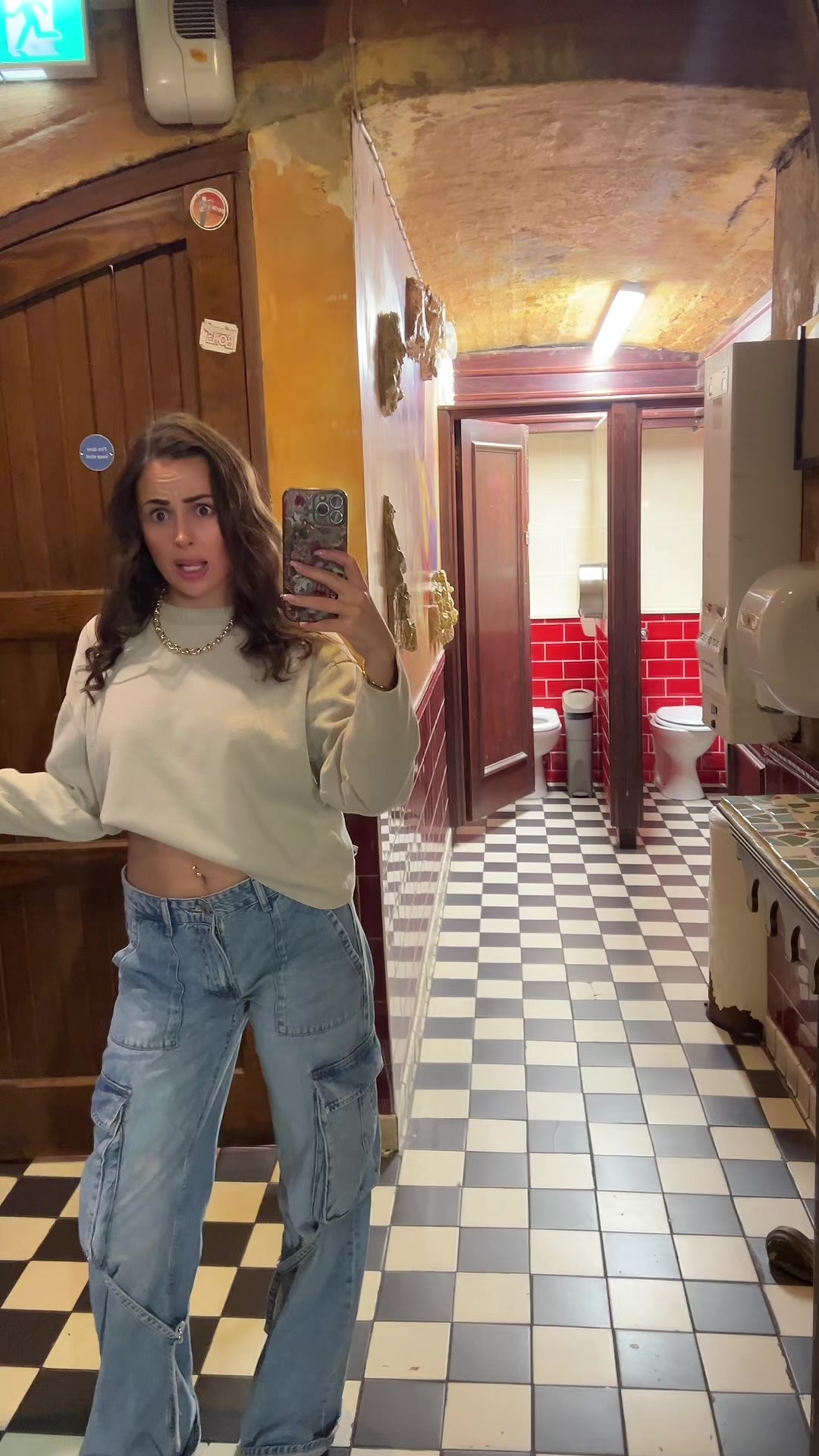 @xmollybaker