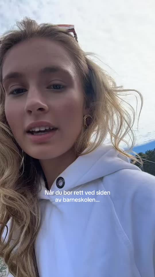 @ALEXANDRA LUND