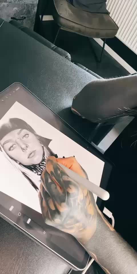 @𝕮𝖍𝖆𝖓𝖙𝖎