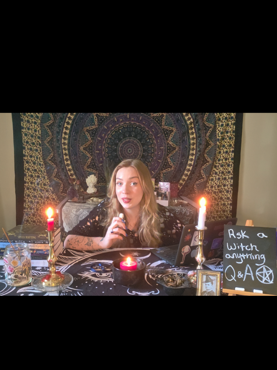 @Zo&euml; Arnold - Lunar Witch🌹