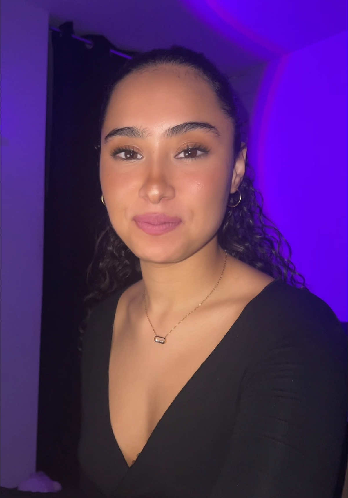 @...